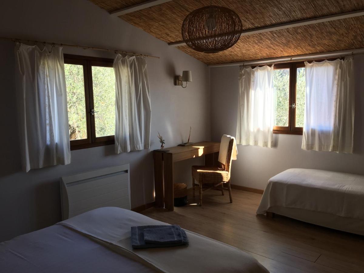 Les Figaires Villa L'Escarene Luaran gambar